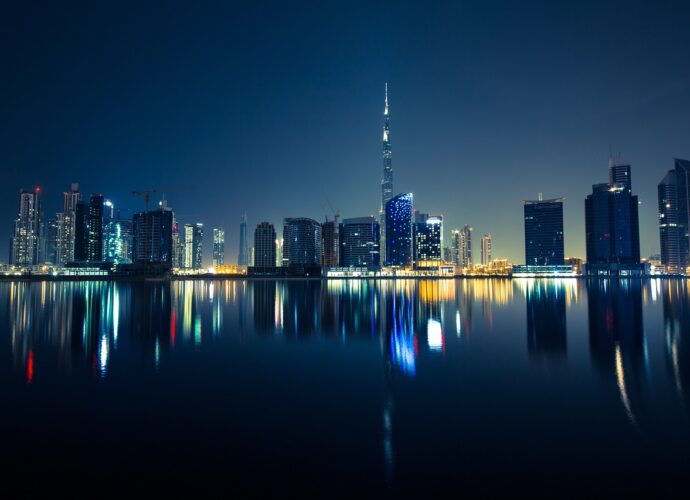 Wo liegt Dubai? Ein Überblick über die Stadt in den Vereinigten Arabischen Emiraten